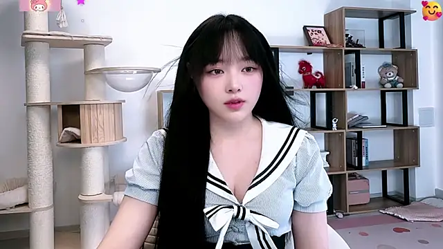 Snapshot of Chenjing0 chatting on 07/04/26, 12:32 Chenjing0 online show from 07/04/26, 12:32