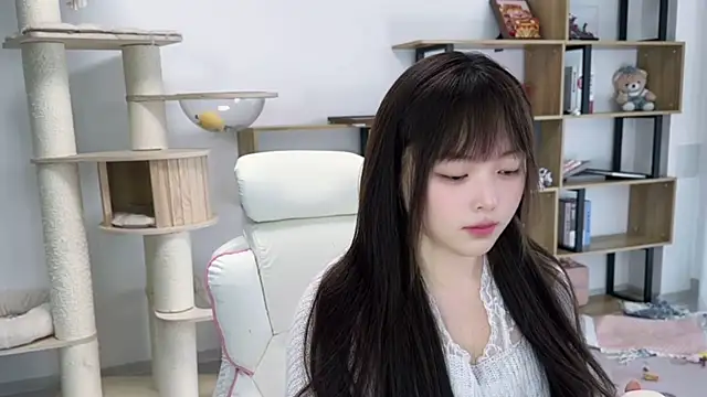 Chenjing0 online show from 05/07/26, 07:34