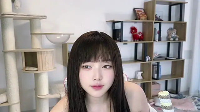 Chenjing0 online show from 05/03/26, 07:13