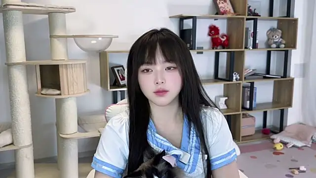Chenjing0 online show from 05/10/26, 12:20