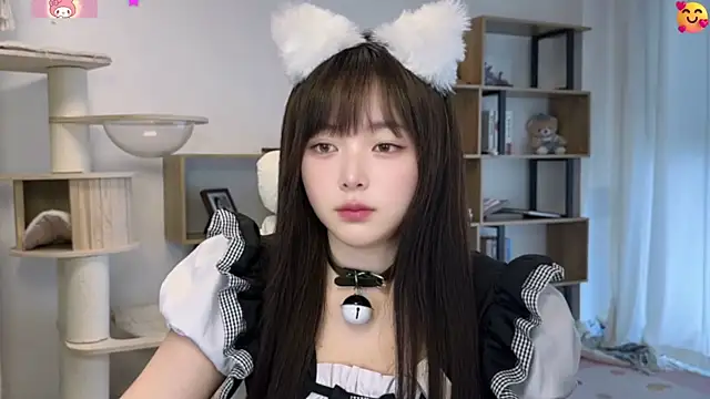 Chenjing0 online show from 05/31/26, 07:47