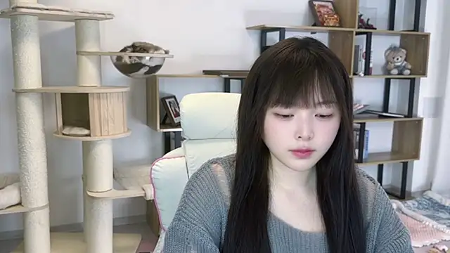 Chenjing0 online show from 05/09/26, 12:19