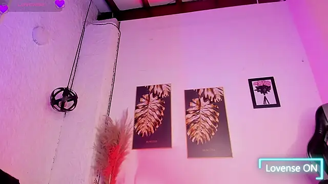 Scarlet lace online show from 11/02/25, 12:43