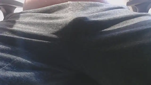 Snapshot of calypsohot chatting on 02/25/26, 05:13 calypsohot online show from 02/25/26, 05:13