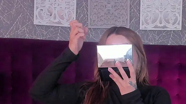 LiaCathaleya online show from 04/14/26, 08:25