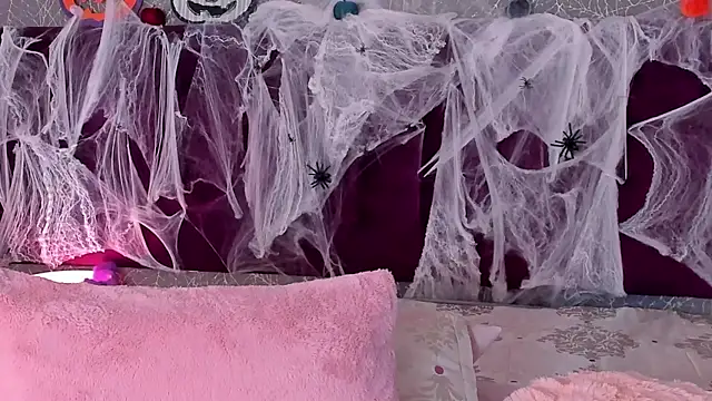 LiaCathaleya online show from 10/19/25, 08:22