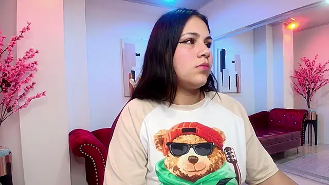 Katiie amber online show from 01/07/25, 07:17