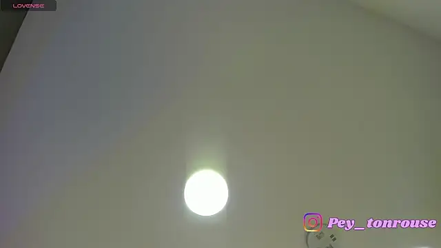 Snapshot of peytonrosse chatting on 09/25/25, 07:20 peytonrosse online show from 09/25/25, 07:20