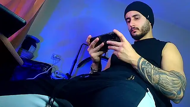 XanderCage99 online show from 02/07/26, 09:39