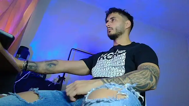 XanderCage99 online show from 11/25/25, 08:36