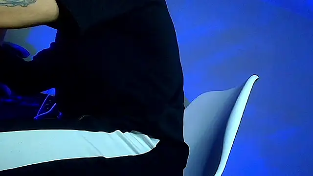 XanderCage99 online show from 02/10/26, 02:27