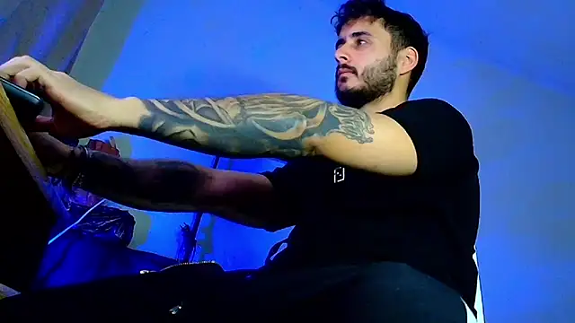 XanderCage99 online show from 12/17/25, 07:19