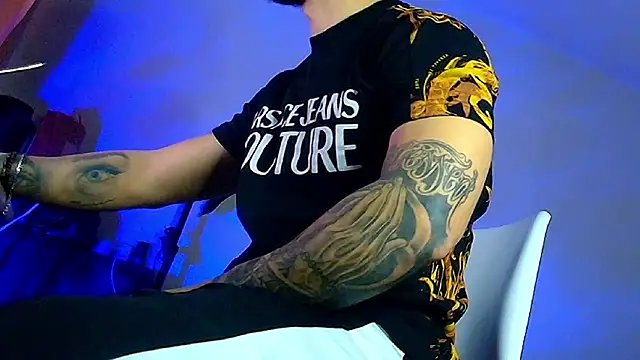 XanderCage99 online show from 12/20/25, 09:45