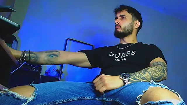 XanderCage99 online show from 04/08/26, 03:19