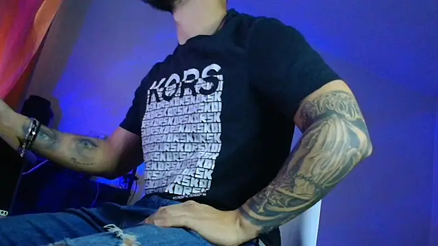 XanderCage99 online show from 11/04/25, 08:07