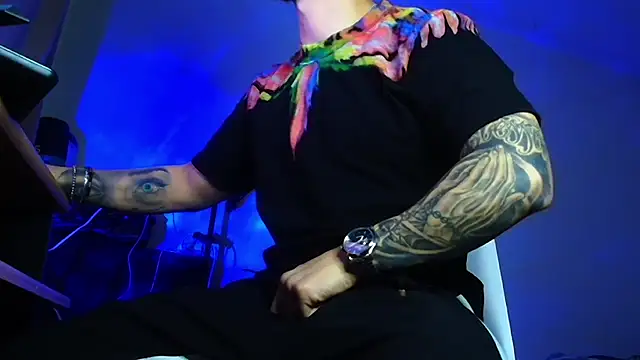 XanderCage99 online show from 05/14/26, 07:44