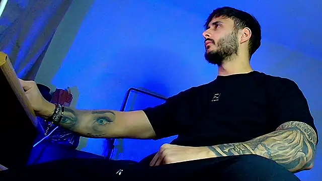 XanderCage99 online show from 12/16/25, 03:38