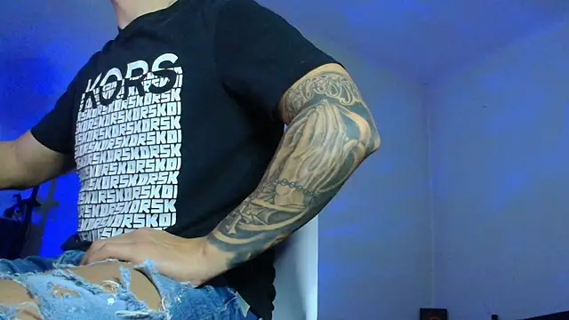 XanderCage99 online show from 11/17/25, 06:06