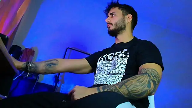 XanderCage99 online show from 12/15/25, 12:00