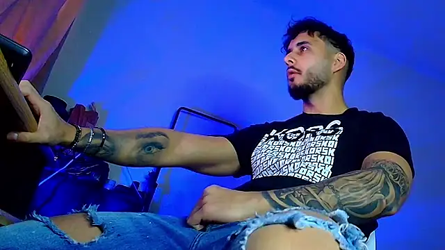 XanderCage99 online show from 12/23/25, 08:24