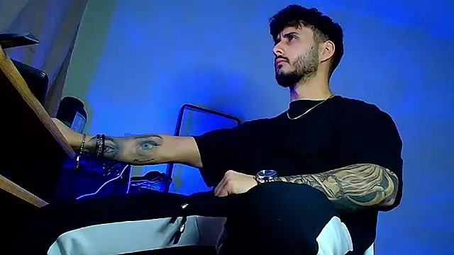 XanderCage99 online show from 02/25/26, 05:57