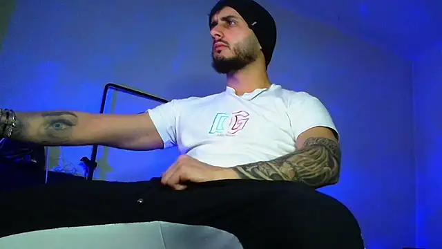 XanderCage99 online show from 03/25/26, 10:41