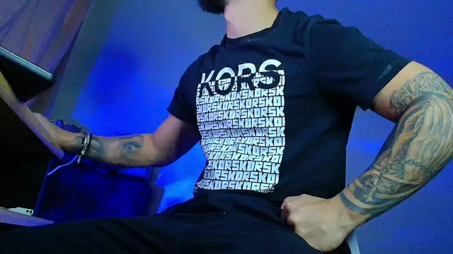 XanderCage99 online show from 10/03/25, 05:31