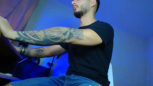 XanderCage99 online show from 11/08/25, 08:07