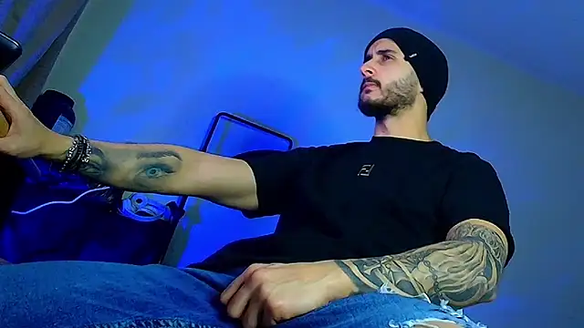 XanderCage99 online show from 02/04/26, 05:08