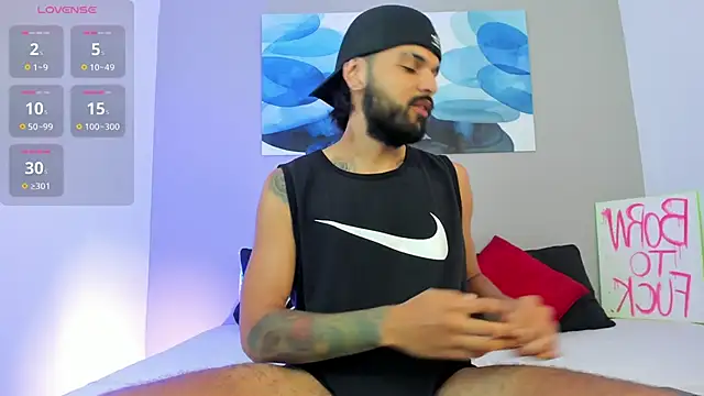 Snapshot of Emilio_Wolf chatting on 02/12/25, 09:54 Emilio Wolf online show from 02/12/25, 09:54