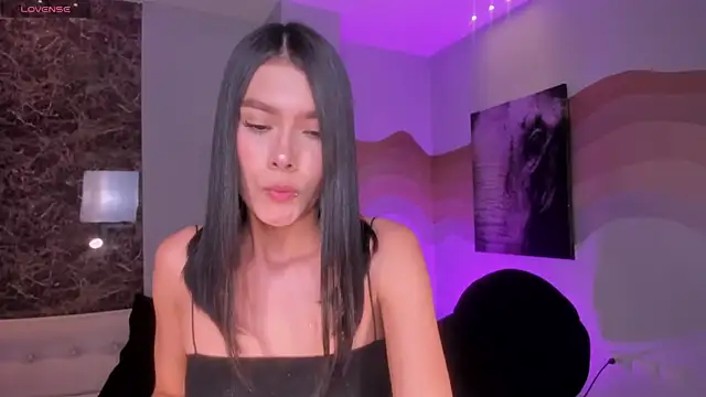 NiaSalvatore online show from 02/12/26, 03:39