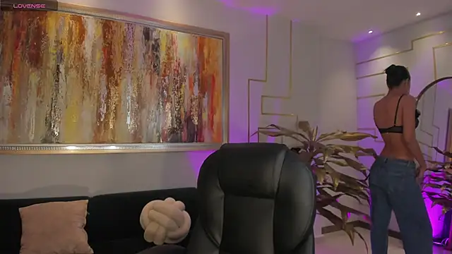 NiaSalvatore online show from 02/26/26, 03:28