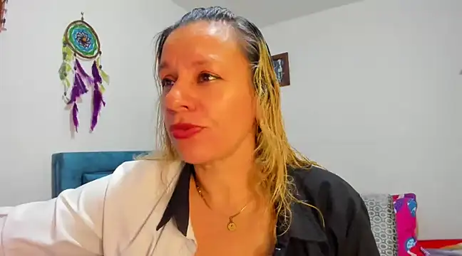 sofi saliva2511 online show from 03/10/25, 06:23