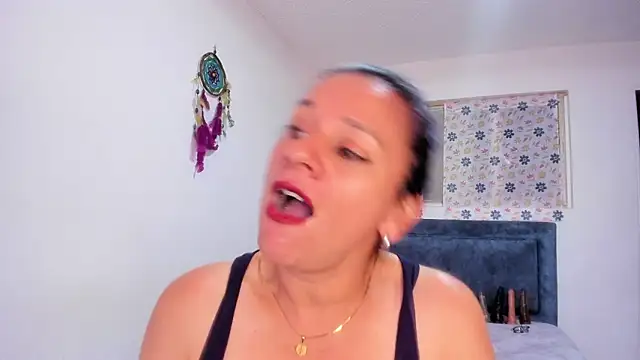 sofi saliva2511 online show from 03/19/26, 06:52