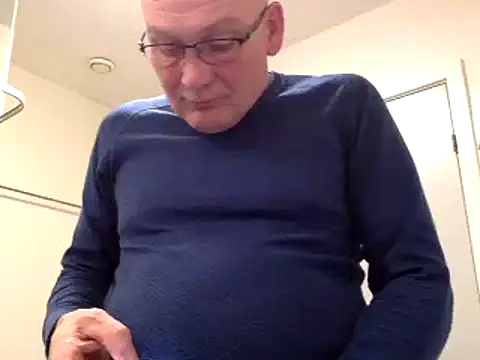 Snapshot of Parleg2 chatting on 02/27/26, 06:19 Parleg2 online show from 02/27/26, 06:19