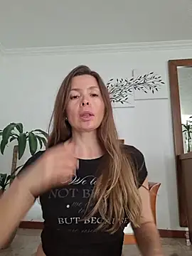 karina warthon online show from 06/06/26, 05:40