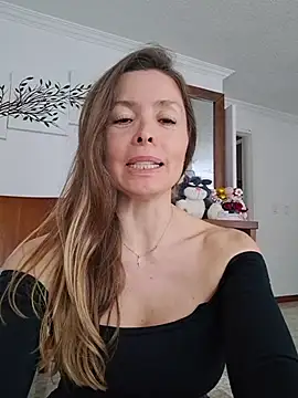 karina warthon online show from 07/06/26, 05:48