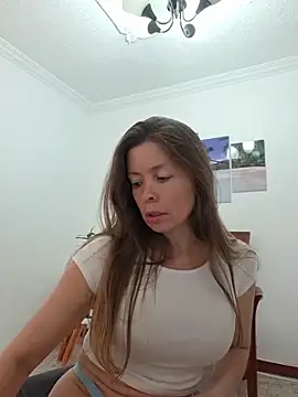 karina warthon online show from 06/11/26, 05:32