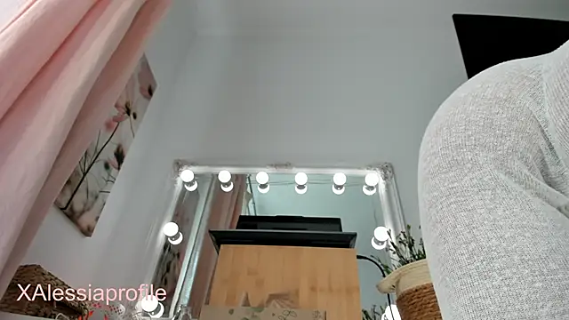 AlessiaAllegra online show from 06/15/26, 08:14