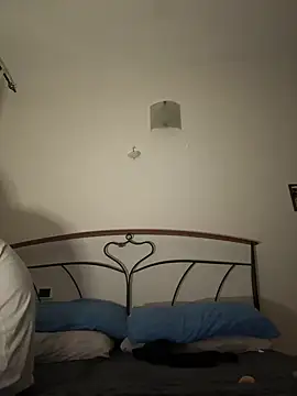 Snapshot of miaceleste chatting on 02/17/25, 07:01 miaceleste online show from 02/17/25, 07:01