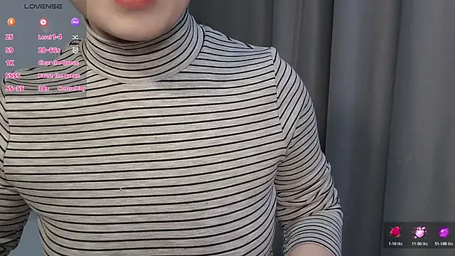 Lucky-xiuxiu online show from 11/30/25, 01:12