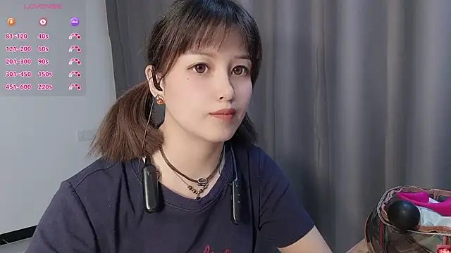Snapshot of Lucky-xiuxiu chatting on 10/08/25, 03:35 Lucky-xiuxiu online show from 10/08/25, 03:35