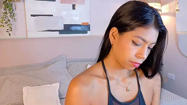 Snapshot of AbieHills chatting on 11/19/25, 12:05 AbieHills online show from 11/19/25, 12:05