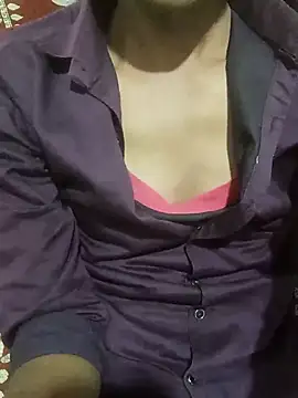 Abony femboy online show from 11/29/25, 12:38