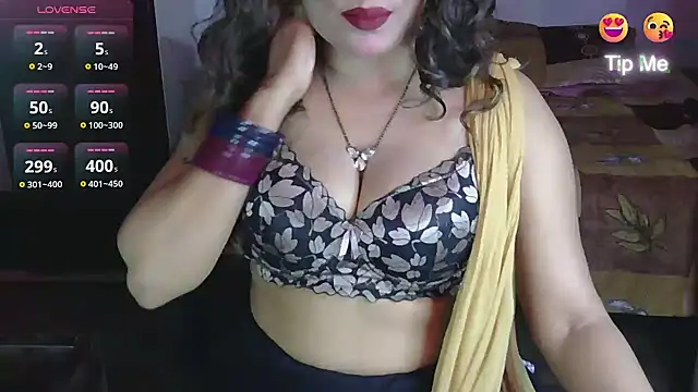Snapshot of Anjaji-90 chatting on 06/19/26, 04:35 Anjaji-90 online show from 06/19/26, 04:35