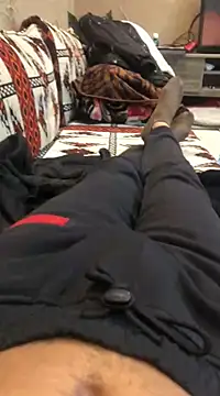 Snapshot of 1Arabboy2 chatting on 02/17/25, 10:40 1Arabboy2 online show from 02/17/25, 10:40