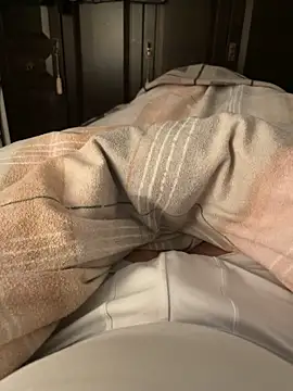 gamdschie49 online show from 11/07/25, 09:08