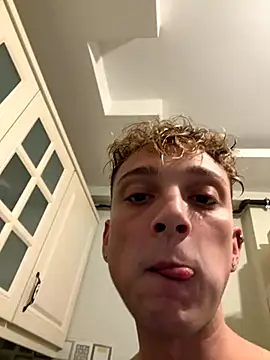 Snapshot of verici34 chatting on 10/15/25, 03:20 verici34 online show from 10/15/25, 03:20