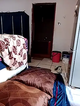 KMbesxxx online show from 11/23/25, 05:06