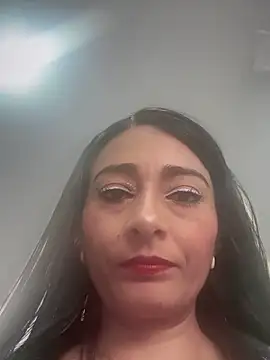 BELLA--26 online show from 11/22/25, 12:37